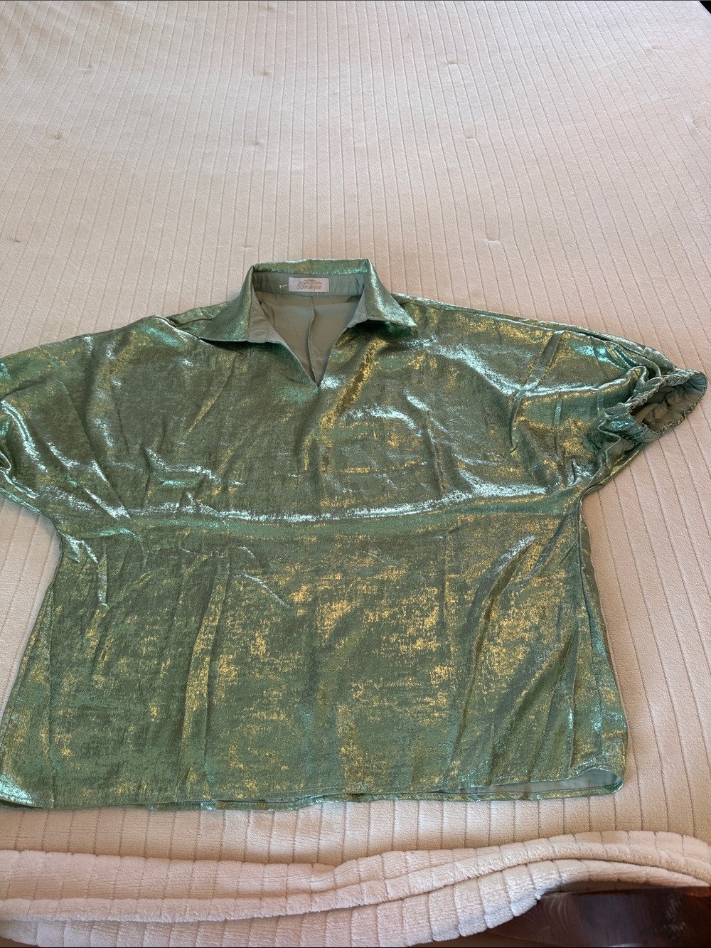 Metallic Green Short-Sleeve  Shirt
